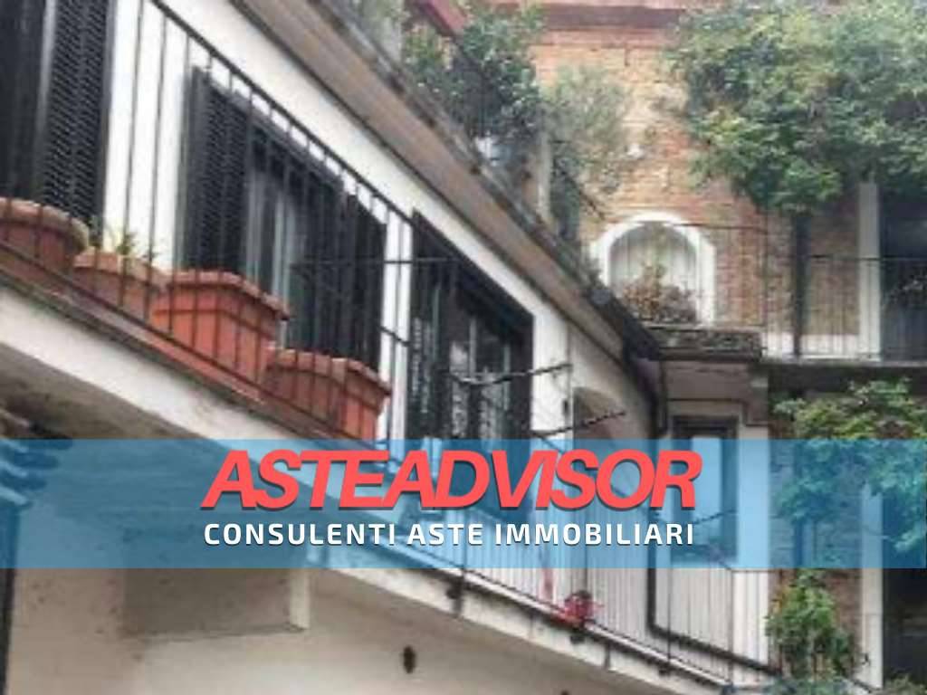 5 rooms Office in Canelli, Italy No. 209496