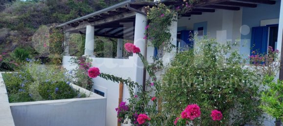 3 غرف نوم فيلا في Lipari, Italy رقم 76018 3