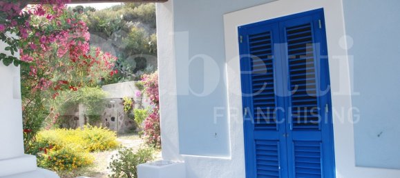 3 غرف نوم فيلا في Lipari, Italy رقم 76018 33