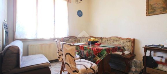 Квартира с 2 спальнями в Удине, Италия № 149868 2