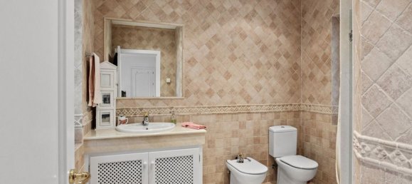 4 bedrooms House in Malaga, Spain No. 107245 8