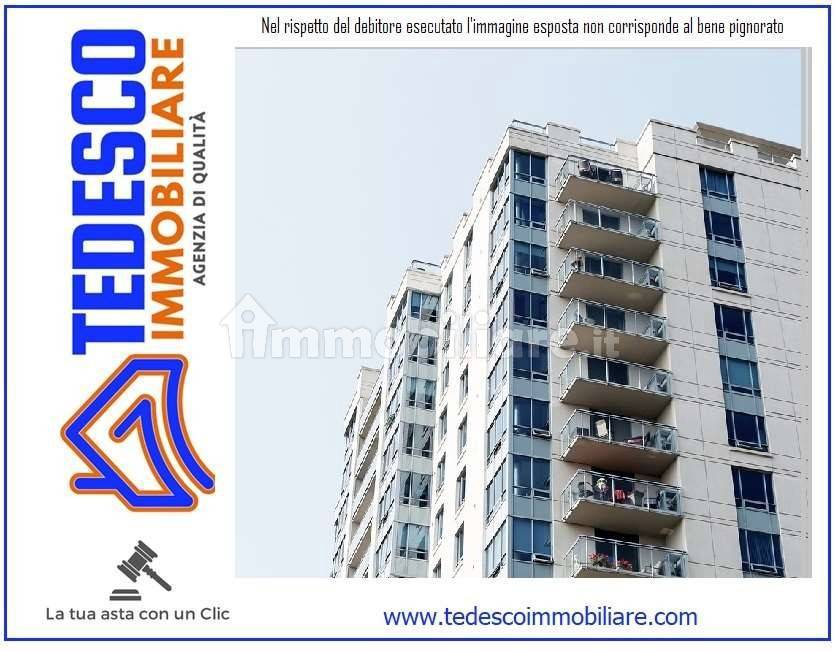 1غرفة مرآب في Eboli, Italy رقم 260110