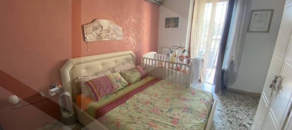 Квартира с 2 комнатами в Бари, Италия № 32843 10