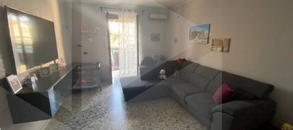 Квартира с 2 комнатами в Бари, Италия № 32843 5