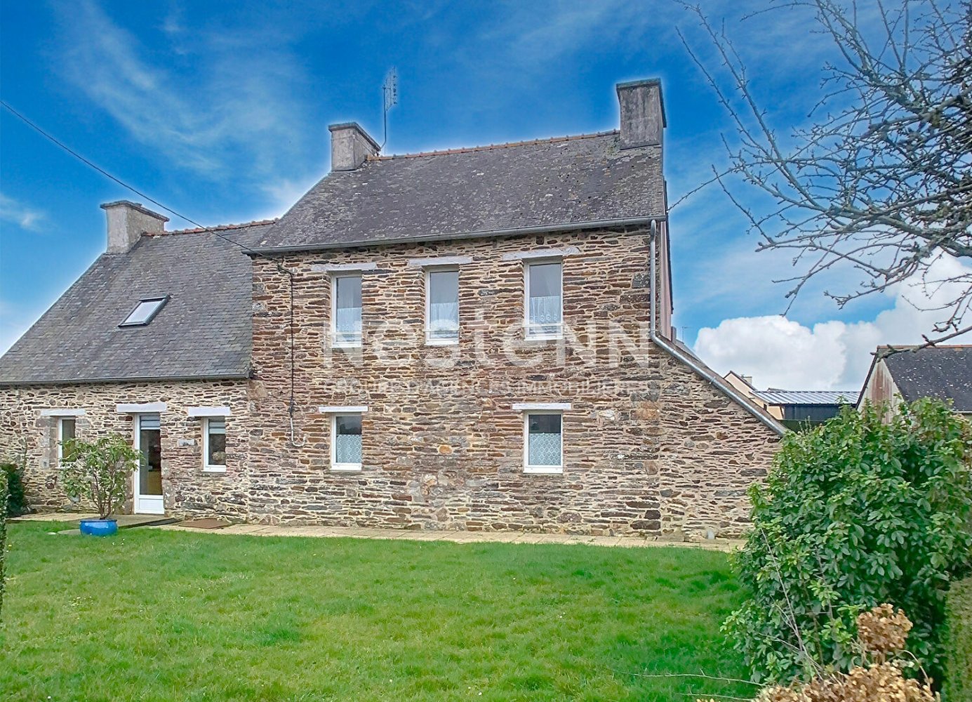 2 bedrooms House in Uzel, France No. 274313