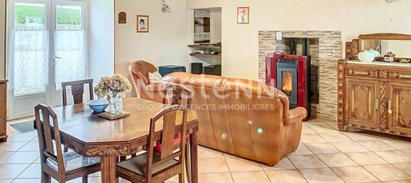 2 bedrooms House in Uzel, France No. 274313 4