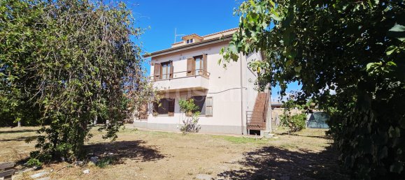 Villa de 8 divisões em Ardea, Italy N.º 261056 12