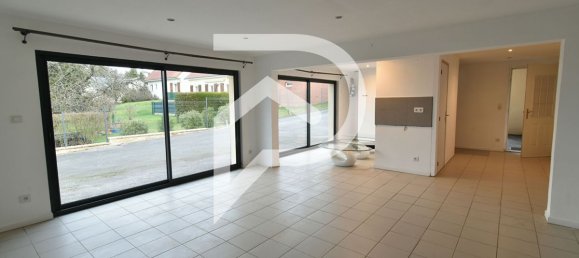 5 bedrooms House in Sains-en-Amienois, France No. 240285 9