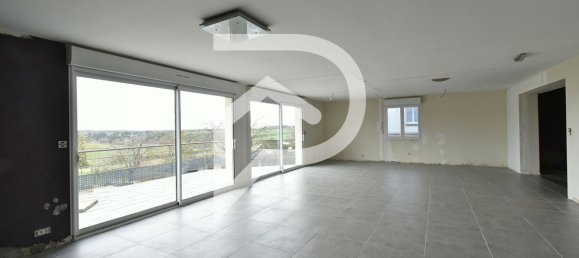 5 bedrooms House in Sains-en-Amienois, France No. 240285 3