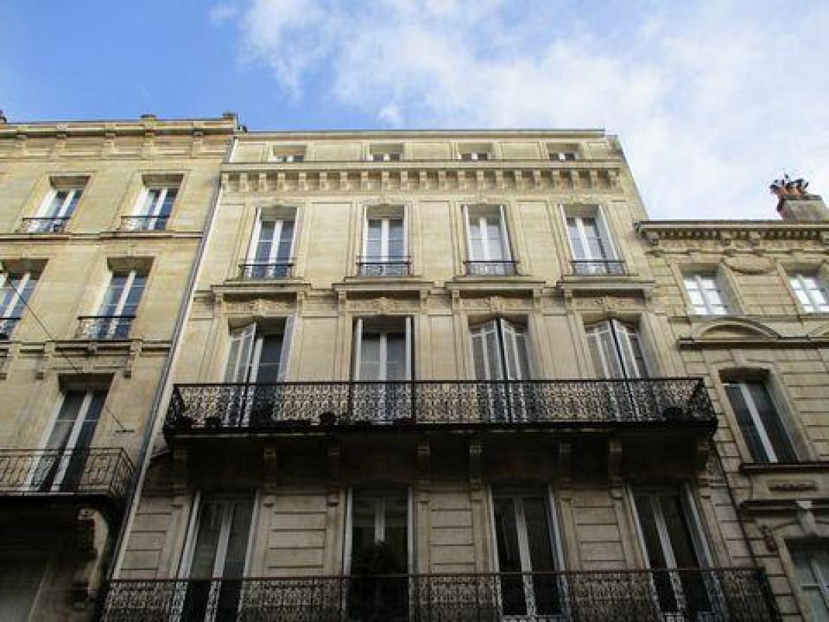 3 bedrooms Condo in Bordeaux, France No. 13494
