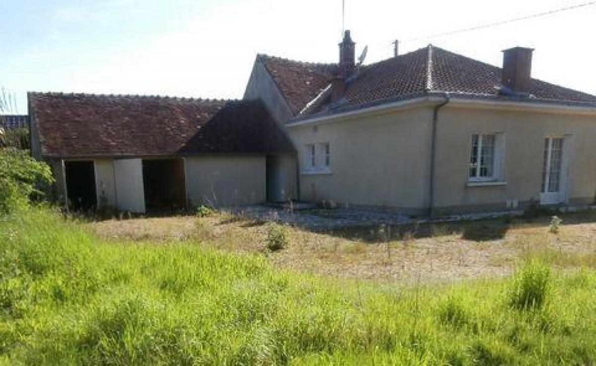 2 bedrooms House in Giroux, France No. 11706