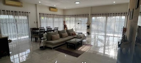 Кафе / ресторан с 3 спальнями в Паттайя, Таиланд № 16628 3