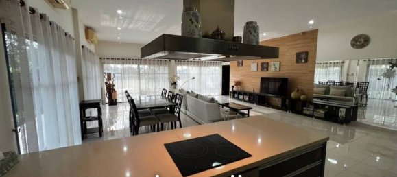 Кафе / ресторан с 3 спальнями в Паттайя, Таиланд № 16628 7