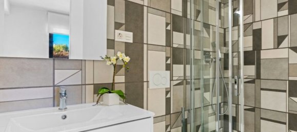 Apartamento de 2 dormitorios en Alicante, Spain No. 177332 9