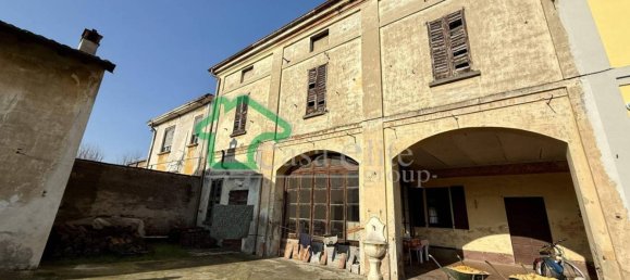 4 Schlafzimmer Villa in Crema, Italy, Nr. 199669 2