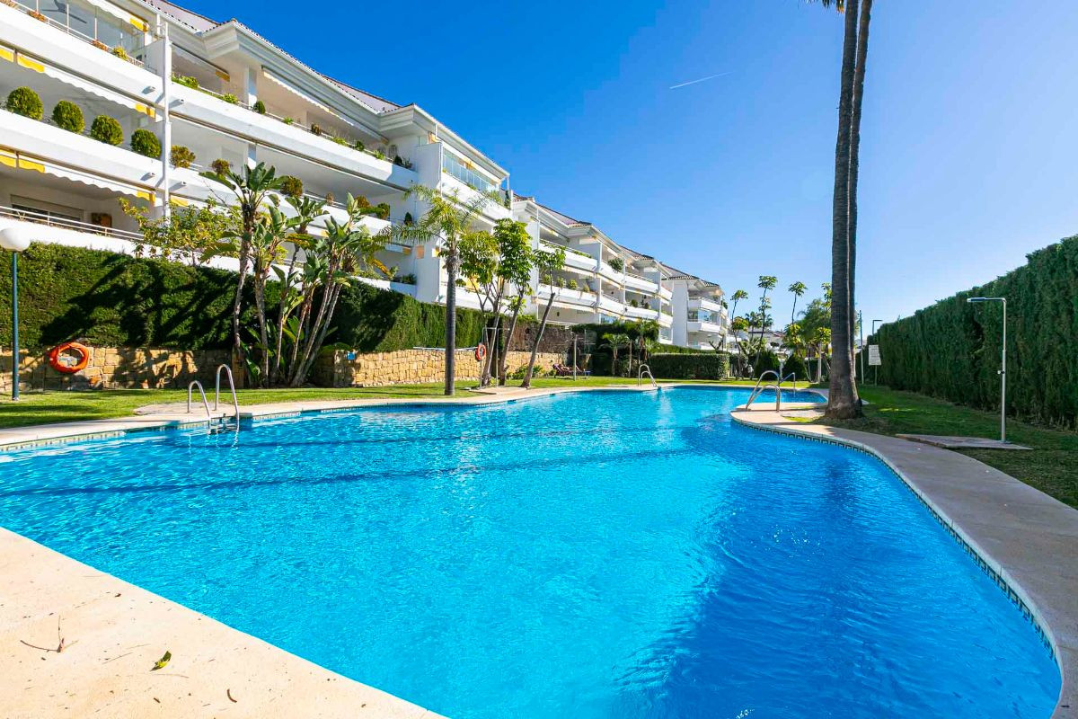 3 bedrooms Penthouse in Marbella, Spain No. 80654