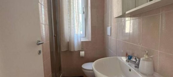 3-salle Appartement à Sassuolo, Italy No. 40448 6