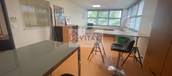 19 rooms Office in Beauvais, France No. 271958 3