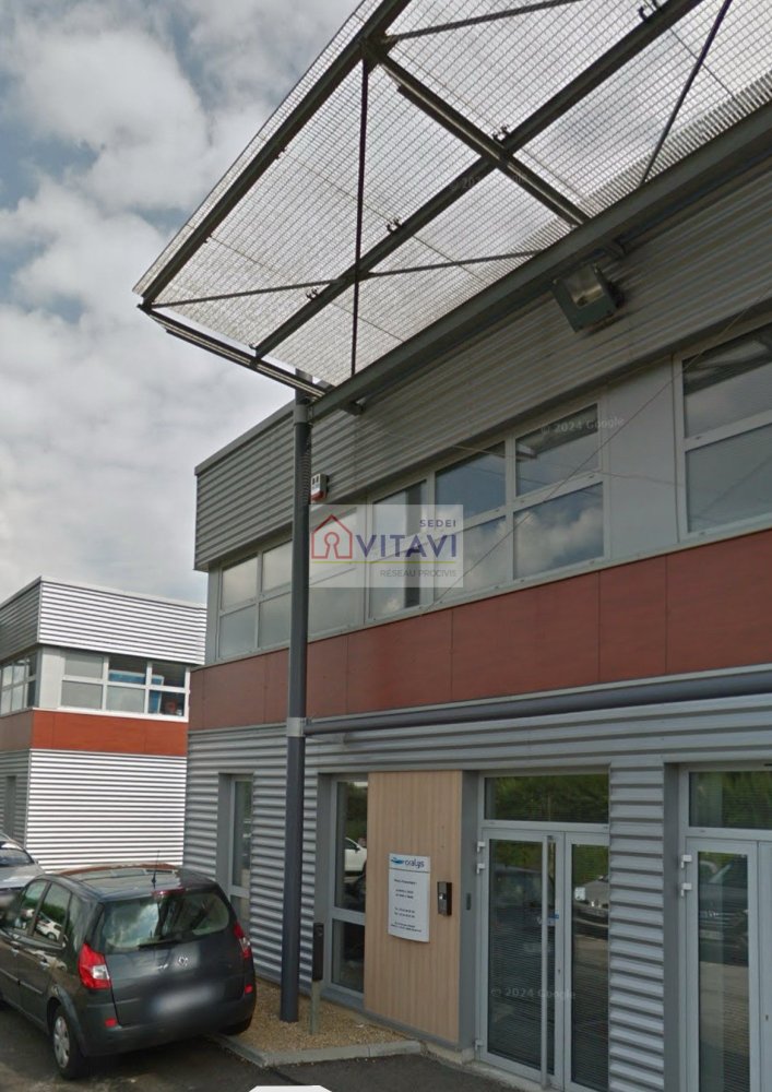 19 rooms Office in Beauvais, France No. 271958