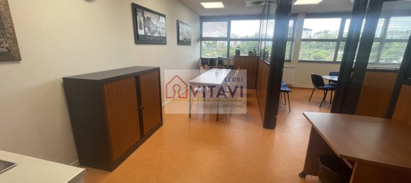 19 rooms Office in Beauvais, France No. 271958 4