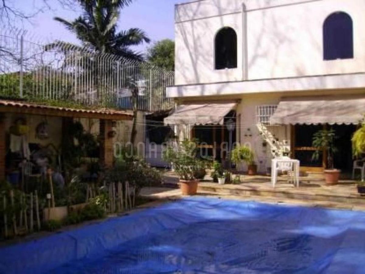 Дом с 4 спальнями в Сан-Паулу, Бразилия № 594241