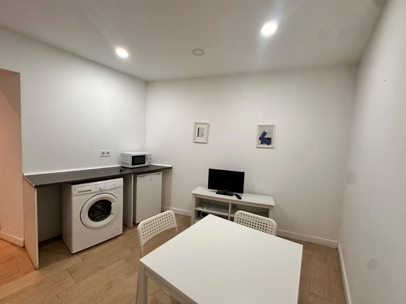 Apartamento de 1 dormitorio en Madrid, Spain No. 233302