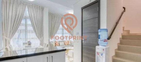 Adosado de 4 dormitorios en Dubai, UAE No. 24191 5