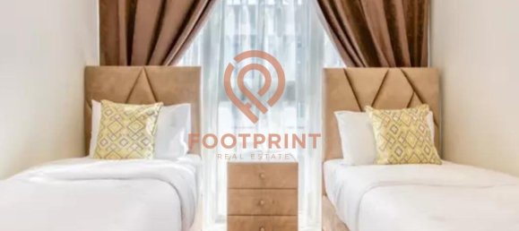 Adosado de 4 dormitorios en Dubai, UAE No. 24191 6