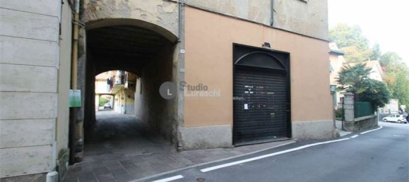 Коммерческая недвижимость с 2 комнатами в Бардзано, Италия № 75800 4