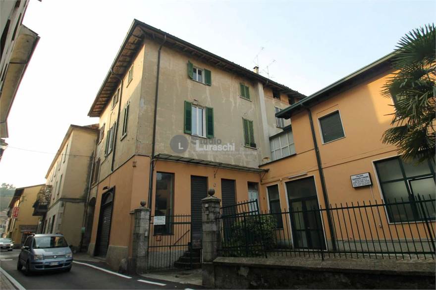 Коммерческая недвижимость с 2 комнатами в Бардзано, Италия № 75800