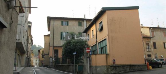 Коммерческая недвижимость с 2 комнатами в Бардзано, Италия № 75800 3