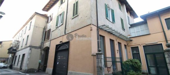 Коммерческая недвижимость с 2 комнатами в Бардзано, Италия № 75800 2