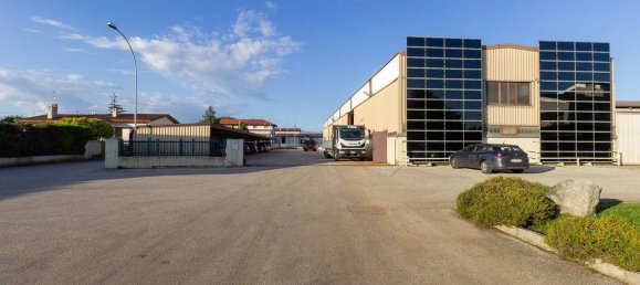 Lagerhaus in Pordenone, Italy 3000m², Nr. 118216 10