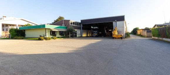 Lagerhaus in Pordenone, Italy 3000m², Nr. 118216 2