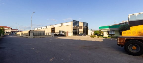 Lagerhaus in Pordenone, Italy 3000m², Nr. 118216 11