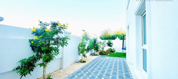 Adosado de 5 dormitorios en Al Hamra Village, UAE No. 17687 3