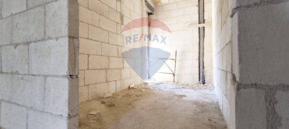 2-salle Appartement à Laterza, Italy No. 308711 10