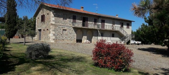 15 rooms House in Castiglione d'Orcia, Italy No. 66159 2
