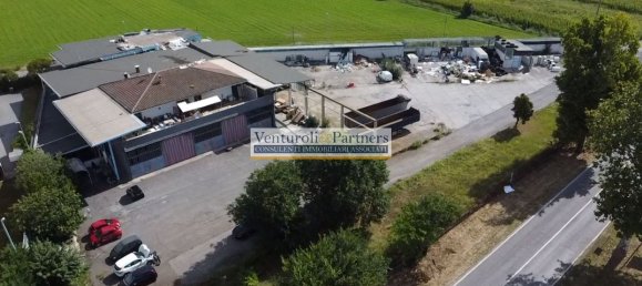 Almacén en Lonato del Garda, Italy 1400 m² No. 277423 15