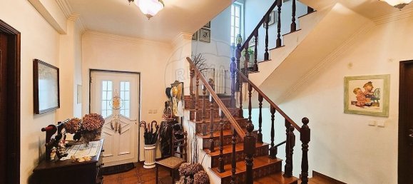 5 bedrooms House in Almada, Portugal No. 166411 7