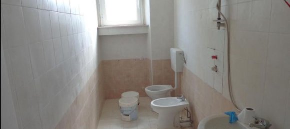 5-salle Appartement à Bolognano, Italy No. 238463 31