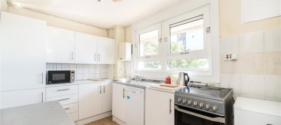 2 bedrooms Apartment in London, United Kingdom No. 12739 6