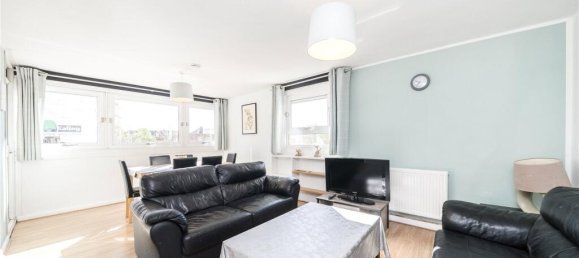 2 bedrooms Apartment in London, United Kingdom No. 12739 3