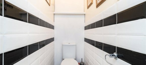 2 bedrooms Apartment in London, United Kingdom No. 12739 8