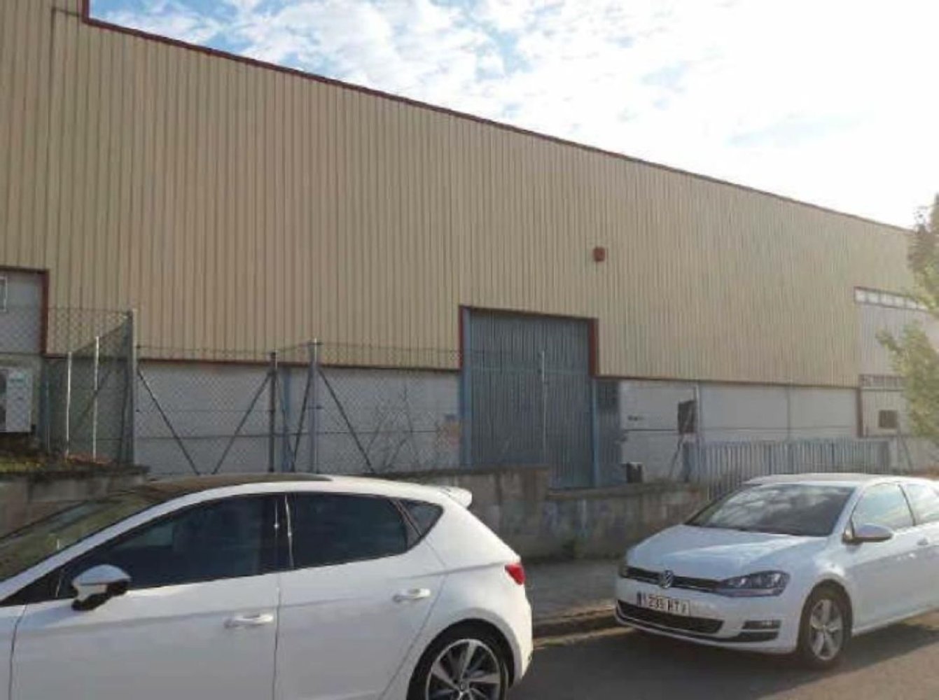 1716m² Warehouse in Caldes de Montbui, Spain No. 200485