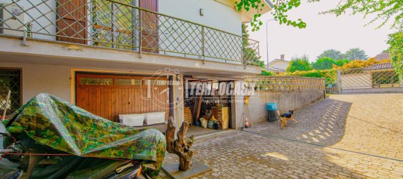 4 rooms Villa in Torre d'Isola, Italy No. 266223 3