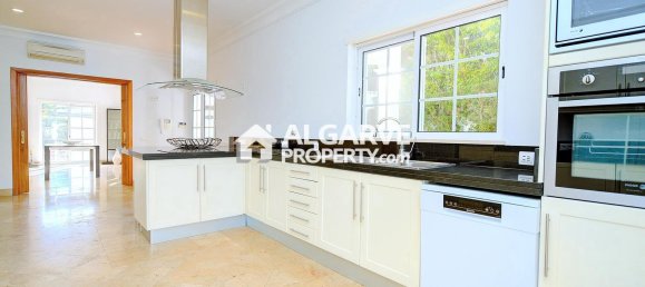 4 bedrooms House in Almancil, Portugal No. 103097 3