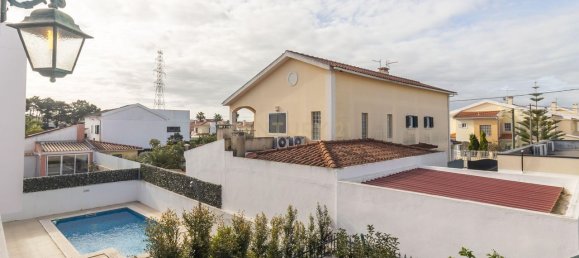 4 Schlafzimmer Haus in Corroios, Portugal, Nr. 119799 23