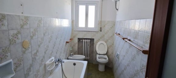 3 chambres Appartement à Bari, Italy No. 361798 30