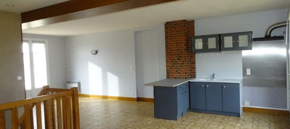 Edificio de 13 habitaciónes en Gien, France No. 241263 9